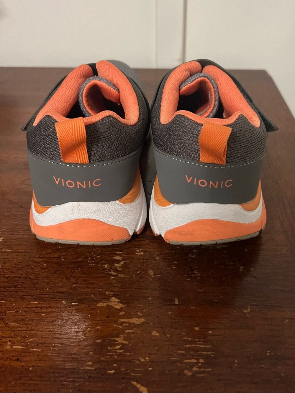 Vionic Shoes Womens 8 Milan Gray Orange Mesh Athletic Walking Sneaker Comfort - Picture 3 of 9